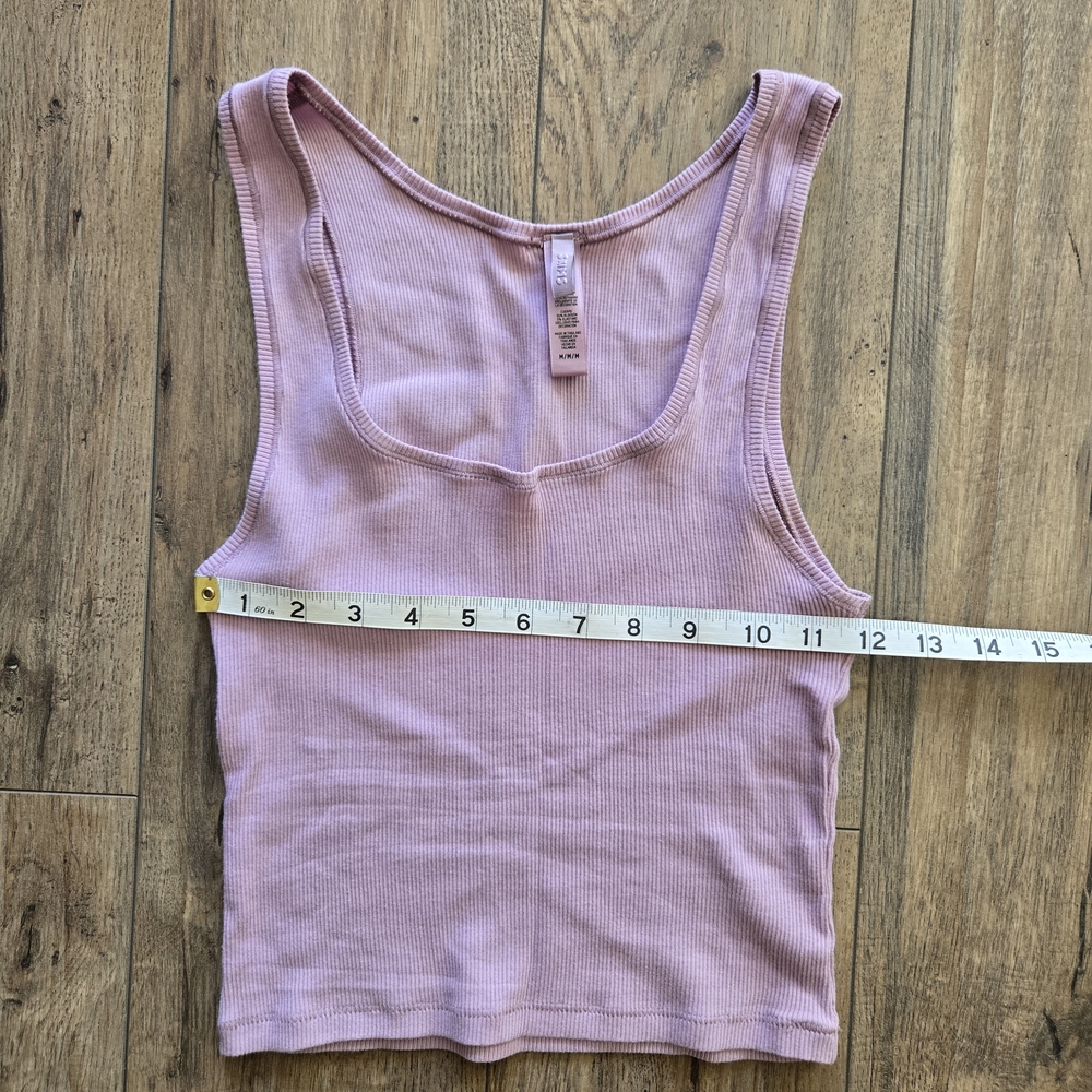 SKIMS Size M Lavender/Dusty Pale Pink Ribbed Tank Top - Picture 2 of 4